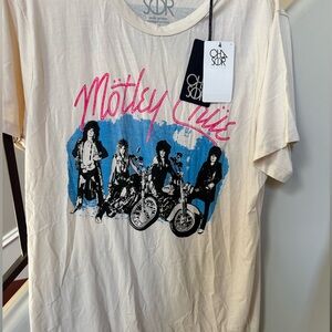 Chaser long sleeve, Mötley Crüe T-shirt, brand new size XL T-Shirt Mens